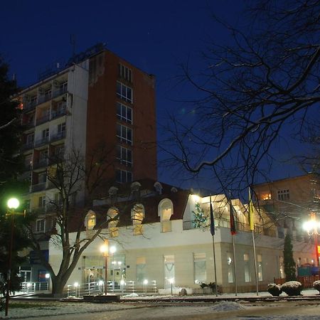 Hotel Ogosta Montana Bagian luar foto